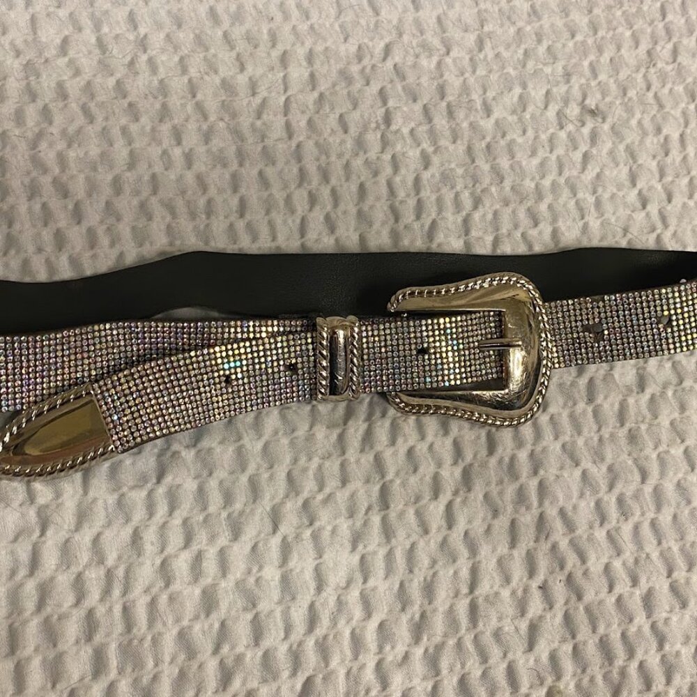 This Women's Boutique Silver Rhinestone Bling Crystal 41" Belt